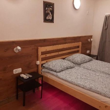 Apartman Vorosmarty Lejlighed Budapest Eksteriør billede