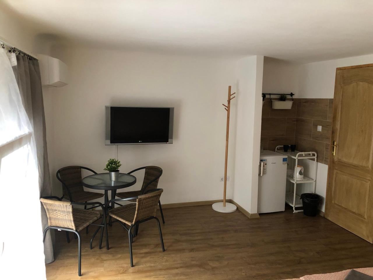 Apartman Vorosmarty Lejlighed Budapest Eksteriør billede